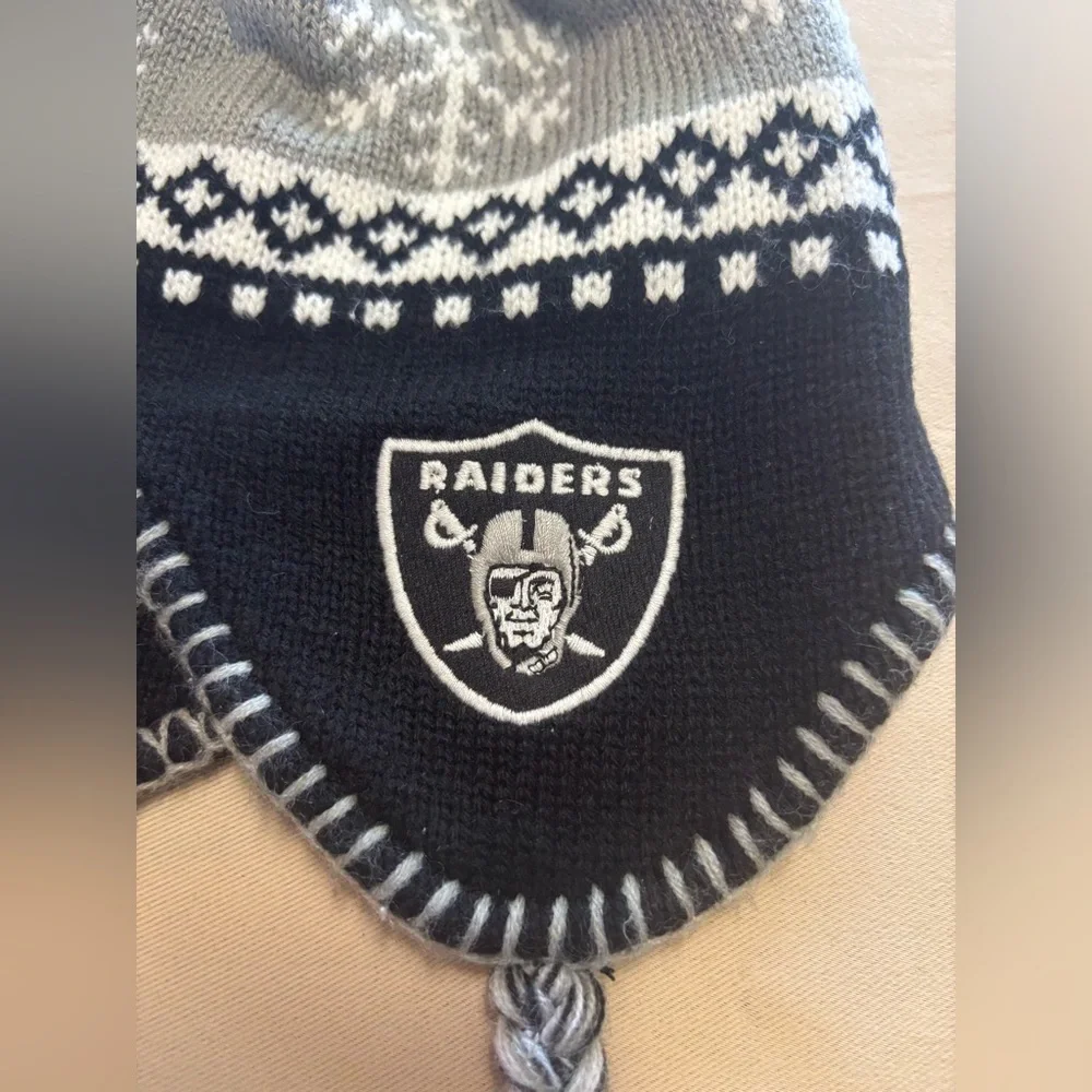 Team Apparel used raiders